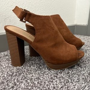 Suede size 6